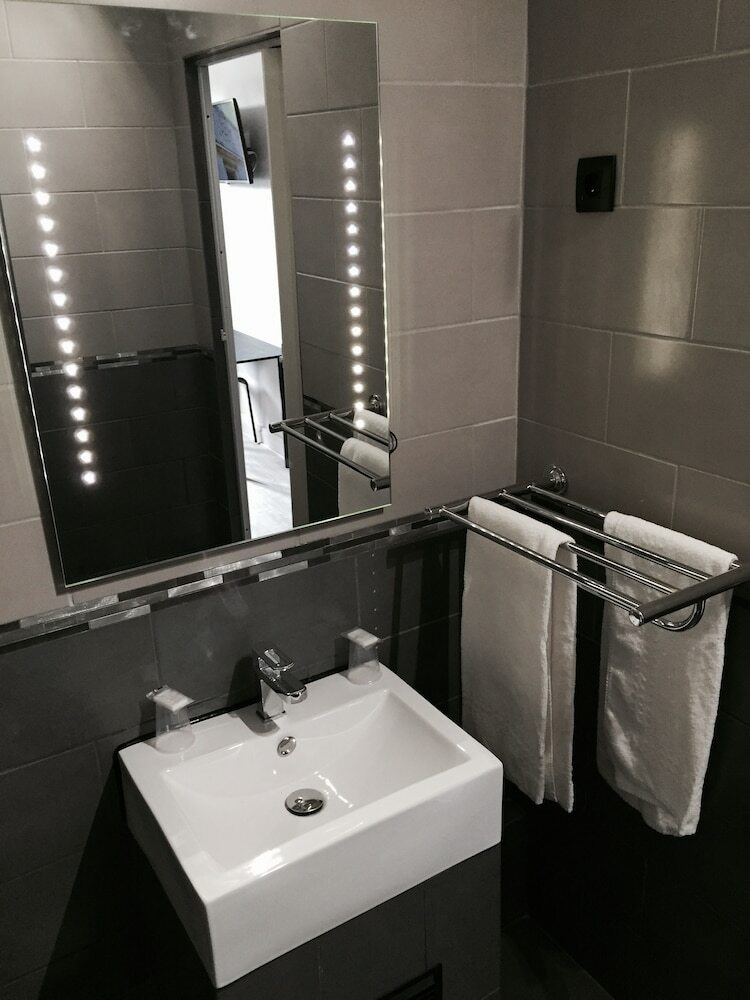 Hotel La Cl� Des Champs