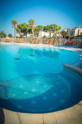 Camping Sunissim La Clape 4* By Locatour
