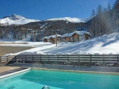Apartment La Combe D Or