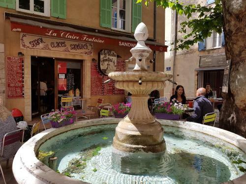Quaint Villa In Montmeyan With Private Garden