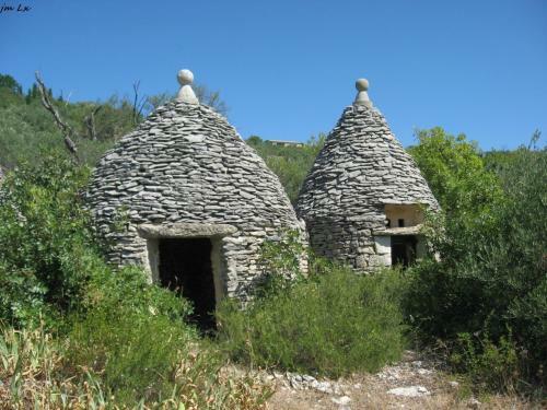 Spacious Holiday Home In Montcabrier With Garden