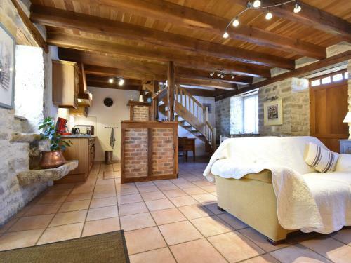 Modern Holiday Home In Gramat With Swimming Pool