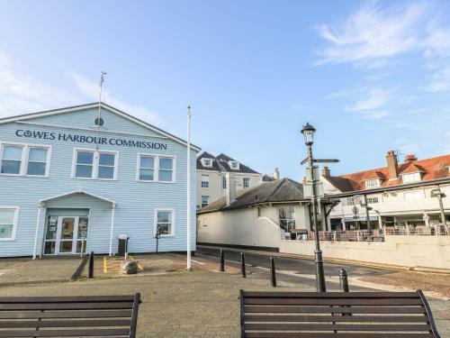 Dandelion Cottage, Cowes