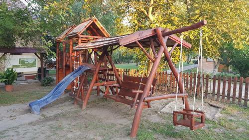 Posada Forr� Fogad� Restaurant Pension Camping
