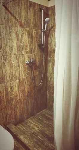 Hostal Airport K�roly Centr�l 75