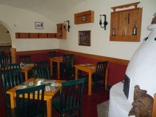 Hostal Aba Vez�r Panzi� �s �tterem