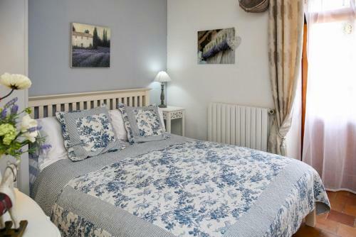 Nalliers Villa Sleeps 8 Pool Wifi