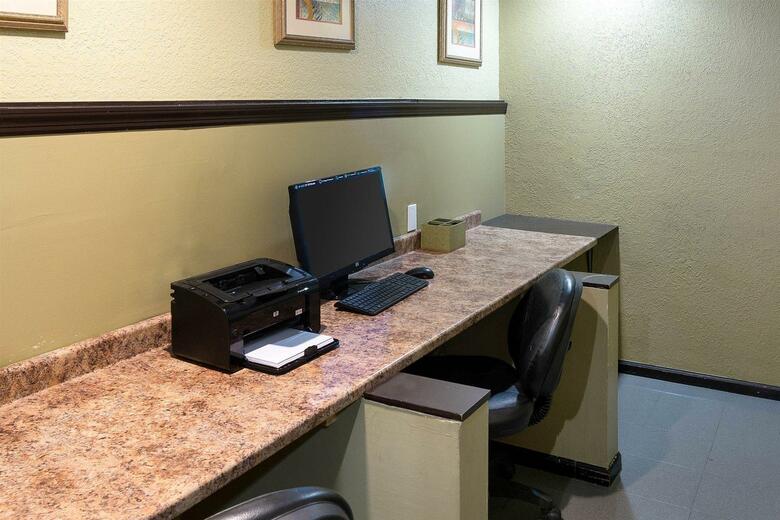 Clarion Hotel South Saint Paul