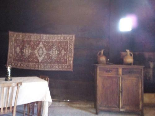 Albergue Kinchkha Wood House