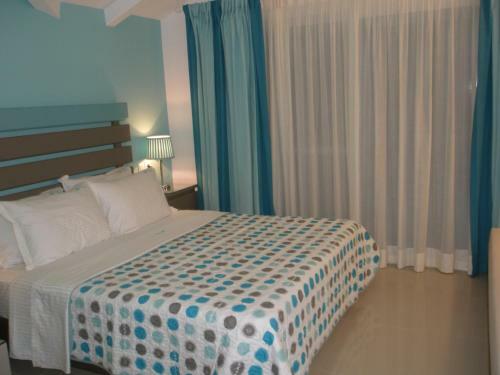 Hotel Whitesands Beach Resort