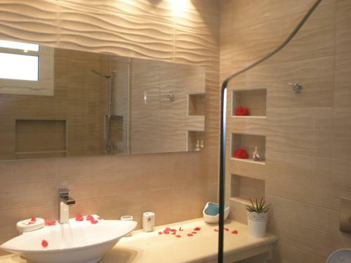 Hotel Whitesands Beach Resort