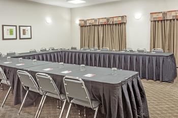 Hotel Ramada Drayton Valley