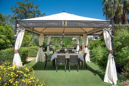 Hotel Song Of Galilee