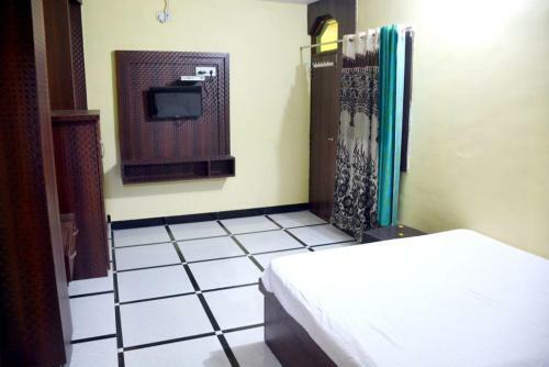 Hotel Kavya Residency