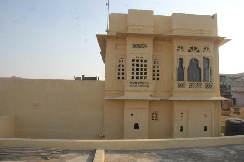 Castle Namahstay Hostel & Art Space