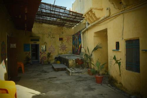 Castle Namahstay Hostel & Art Space