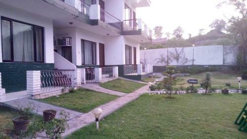 Posada Van Durga Villas & Suites