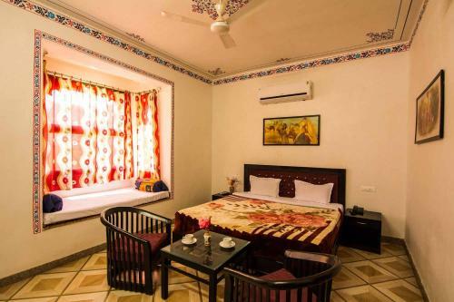 Hotel Lake Alpi Kumbhalgarh