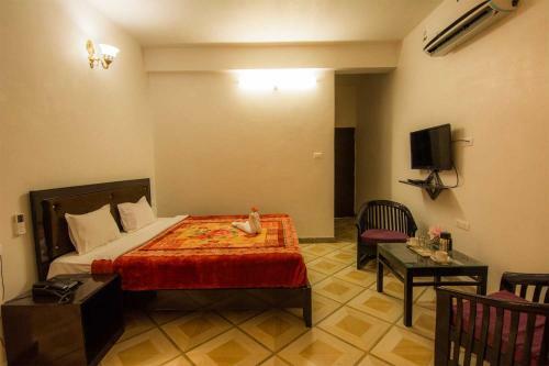 Hotel Lake Alpi Kumbhalgarh
