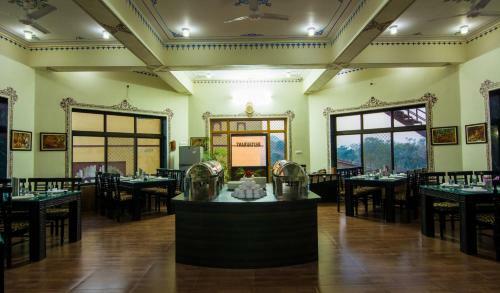 Hotel Lake Alpi Kumbhalgarh