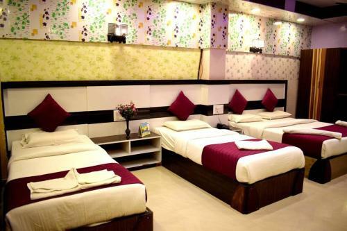 Hotel Double Bedded Room With A Single Cart Bed