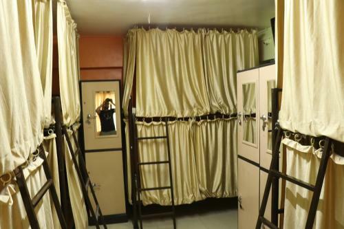 Hostal Ashirwad Guest House (male Only)