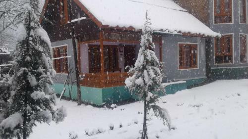 Hotel Paradise Guest House