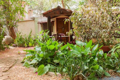 Hostal Sharnga Guest House