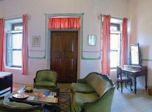Hotel Neemrana's - Piramal Haveli