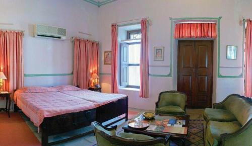 Hotel Neemrana's - Piramal Haveli