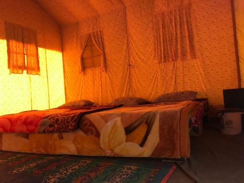 Hotel Chaukhamba Camps & Huts