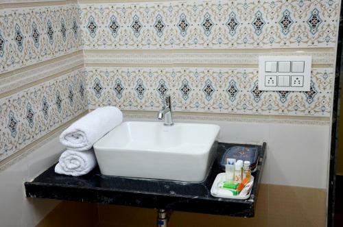 Hotel Chitrakoot Garden And Resorts