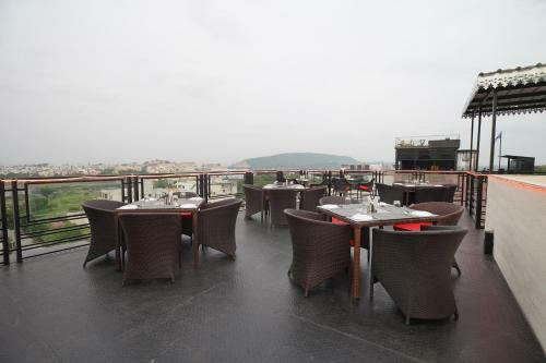 Hotel The Lake View Palace
