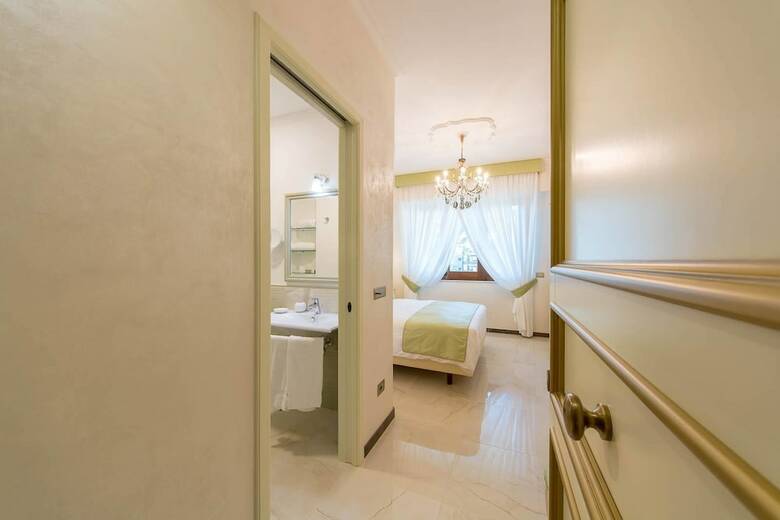 Hostal B&B Palazzo Montesanto