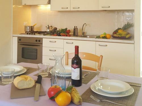 Morden Apartment In Sarnano With Pool