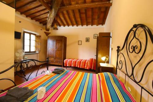 Monte San Savino Villa Sleeps 15 Pool Wifi