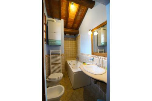 Monte San Savino Villa Sleeps 15 Pool Wifi