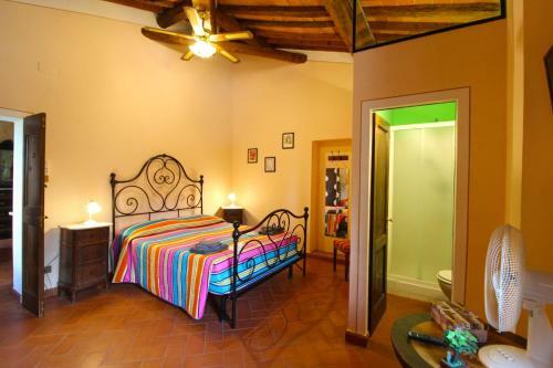 Monte San Savino Villa Sleeps 15 Pool Wifi