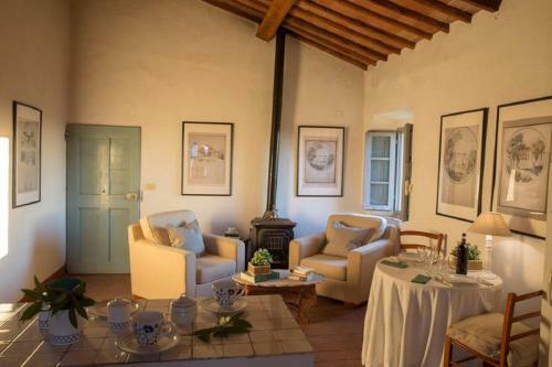 Lilliano Apartment Sleeps 6