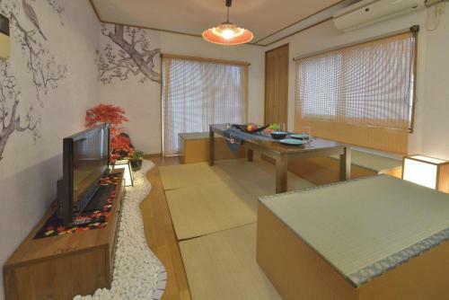 Apartment In Nakakasai 073