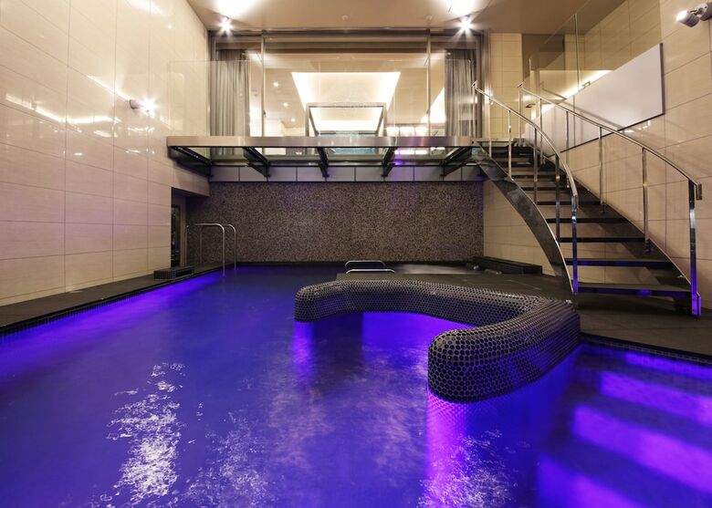 N Hotel