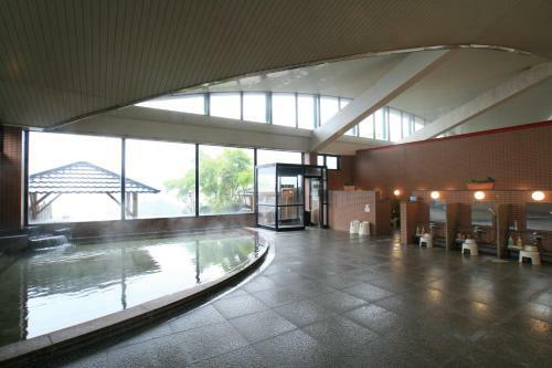 Ishiuchi Yung Parunas