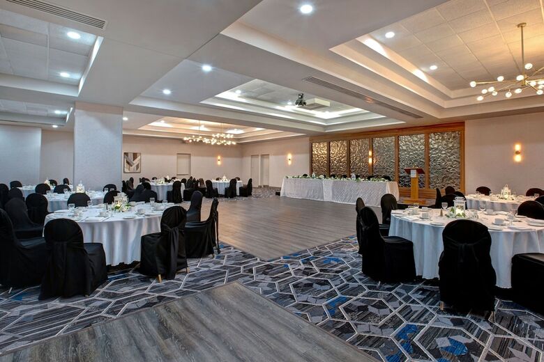 Hotel Four Points By Sheraton St. Catharines Niagara Suites