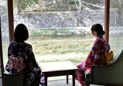 Hotel Okutsuhotspa Ikedayakajikaen