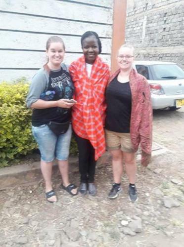 Hostal Palm Nest - Near Jkia