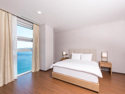 Hotel Tops 10