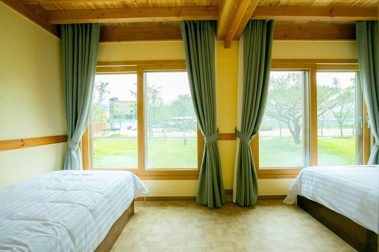 Hotel Royal Room Of King