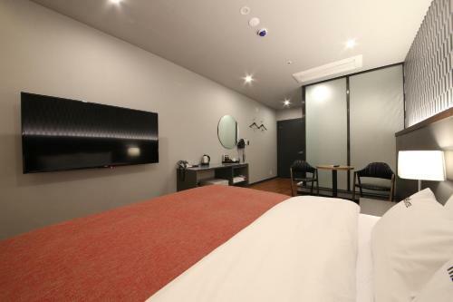 Sinhang The K Hotel