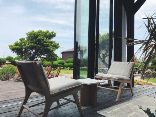 At Corner Resort & Garden