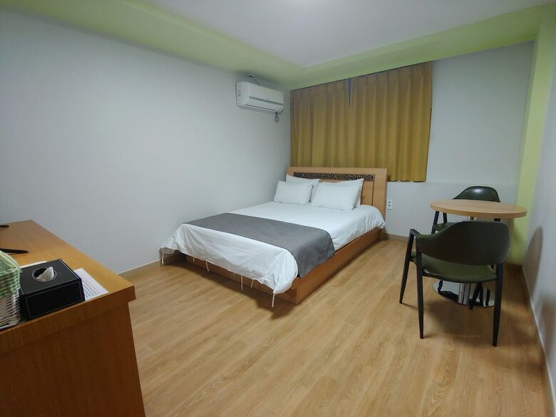 Gallery Hotel Bnb